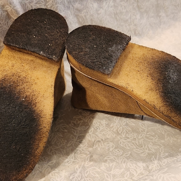 Clarks "Chukka" Desert Boot, Suede - Picture 5 of 10